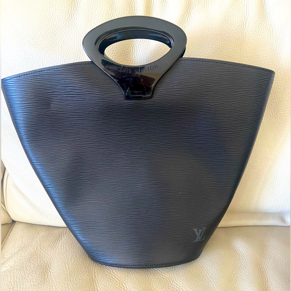 Louis Vuitton Epi leather handbag